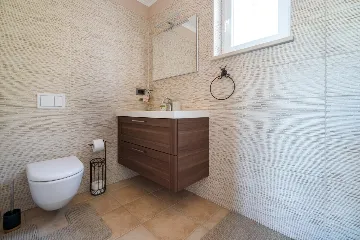 4-Bedroom Villa in Kras with Heated Pool