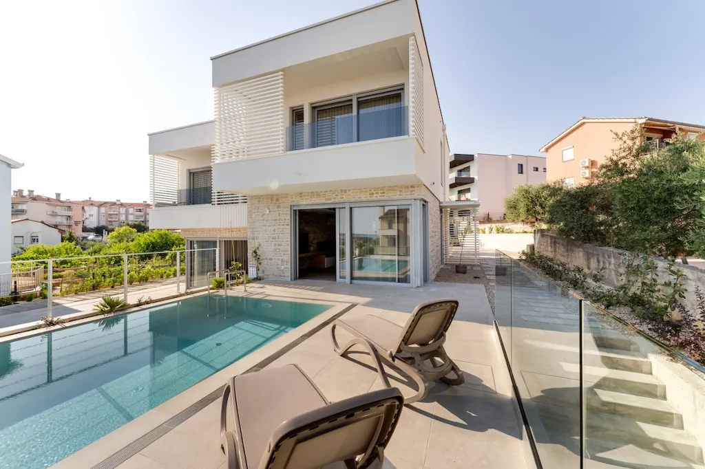 Modern Semi-Detached Villa in Krk for 6 Guests