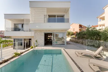 Modern Semi-Detached Villa in Krk for 6 Guests