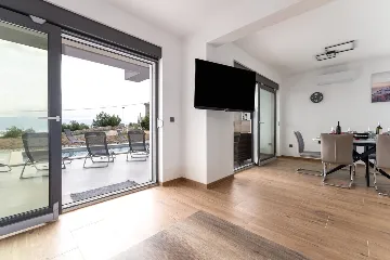 3-Bedroom Villa with Pool in Risika, Croatia