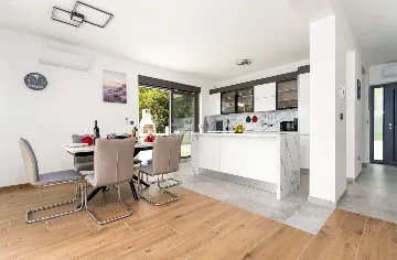 3-Bedroom Villa with Pool in Risika, Croatia