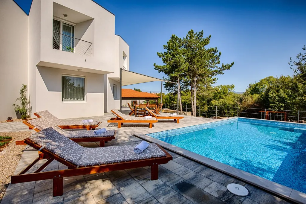 House in Gostinjac for up to 8 guests