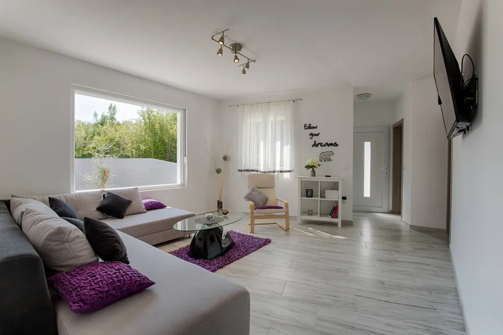 House in Gostinjac for up to 8 guests