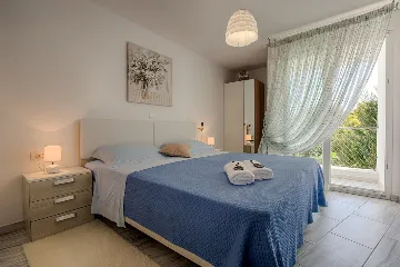 House in Gostinjac for up to 8 guests