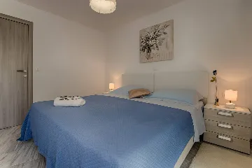 House in Gostinjac for up to 8 guests