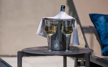 4-Bedroom House with Pool in Žgaljići (8 guests)