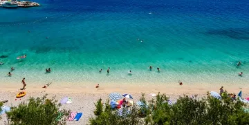 3-Bedroom House with Pool in Vir, Croatia