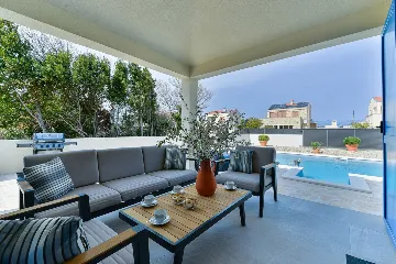 3-Bedroom House with Pool in Vir, Croatia