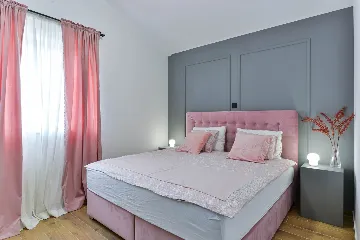 3-Bedroom House with Pool in Vir, Croatia