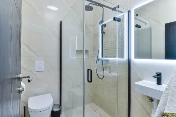 3-Bedroom House with Pool in Vir, Croatia