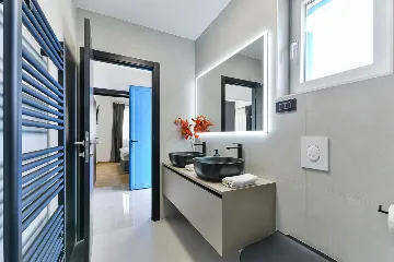 3-Bedroom House with Pool in Vir, Croatia