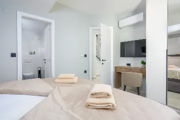 4-Bedroom House in Krk for 8 with Heated Pool