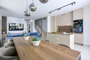 4-Bedroom House in Krk for 8 with Heated Pool