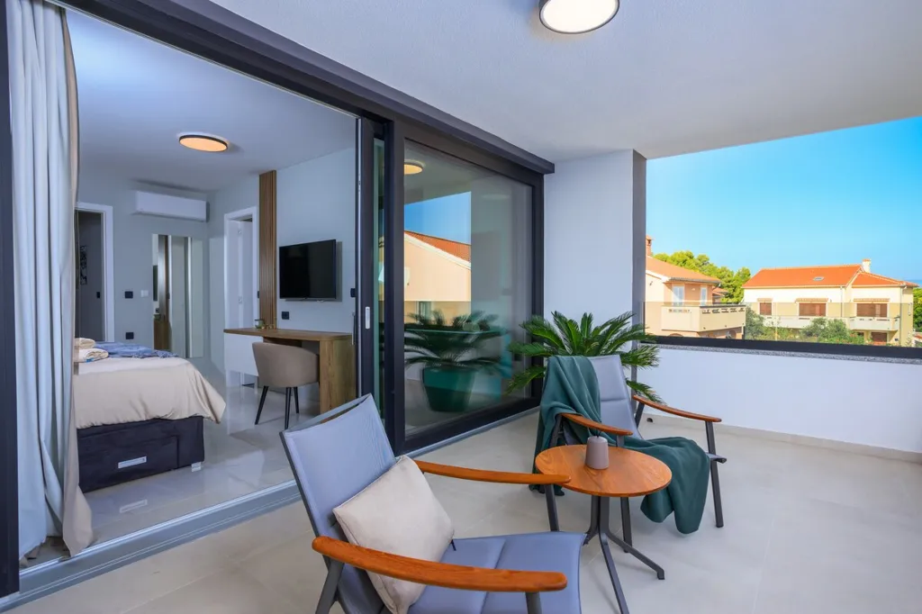 4-Bedroom Villa with Heated Pool in Krk