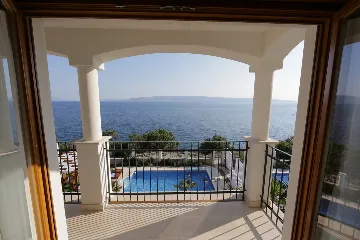 3-Bedroom Sea-View Apartment in Povile