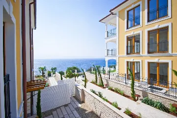 3-Bedroom Sea-View Apartment in Povile