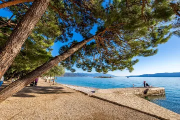 3-Bedroom Sea-View Apartment in Povile