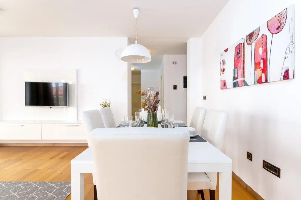 3-Bedroom Sea-View Apartment in Povile