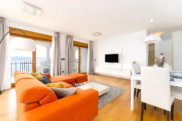 3-Bedroom Sea-View Apartment in Povile