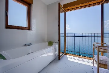 3-Bedroom Sea-View Apartment in Povile