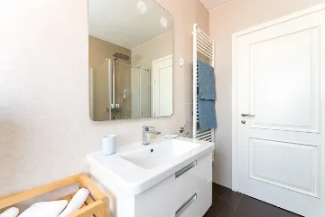 3-Bedroom Sea-View Apartment in Povile