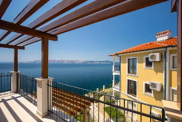 3-Bedroom Sea-View Apartment in Povile