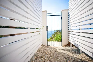 3-Bedroom Sea-View Apartment in Povile