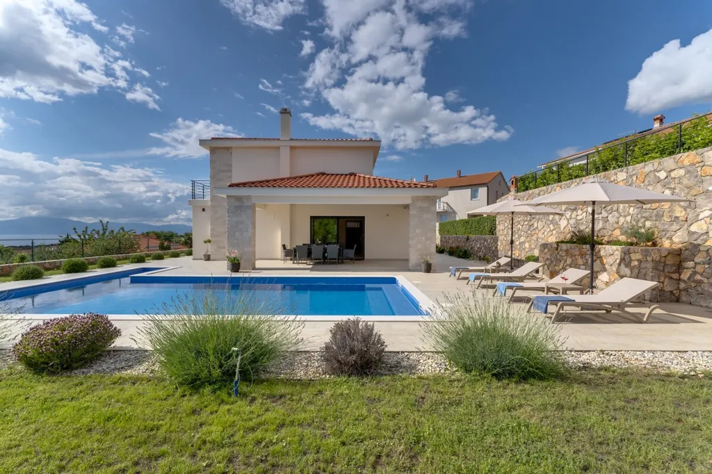 House in Sveti Vid for 8 guests with sea view pool