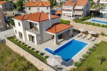 House in Sveti Vid for 8 guests with sea view pool