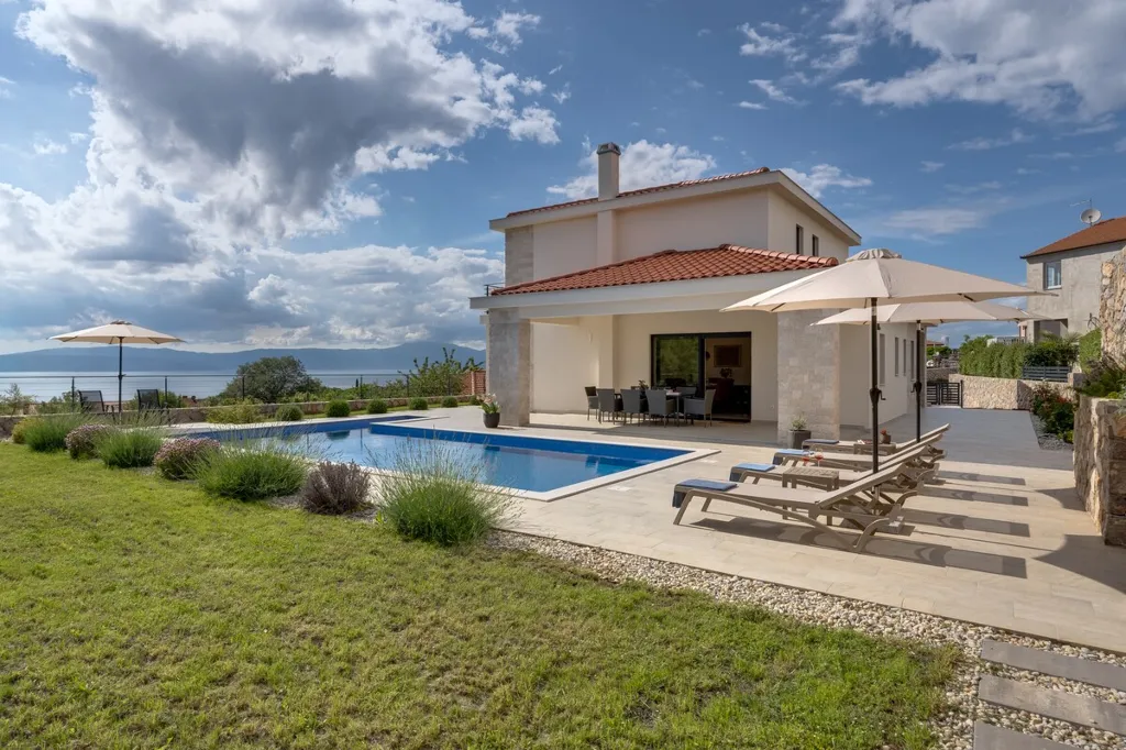 House in Sveti Vid for 8 guests with sea view pool