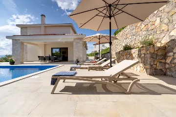 House in Sveti Vid for 8 guests with sea view pool