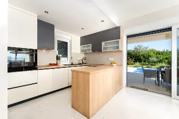 House in Sveti Vid for 8 guests with sea view pool