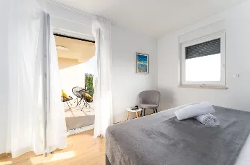 House in Sveti Vid for 8 guests with sea view pool