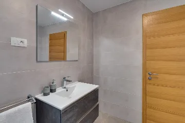 House in Sveti Vid for 8 guests with sea view pool