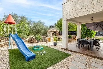 Romantic Villa with Private Pool in Dobrinj