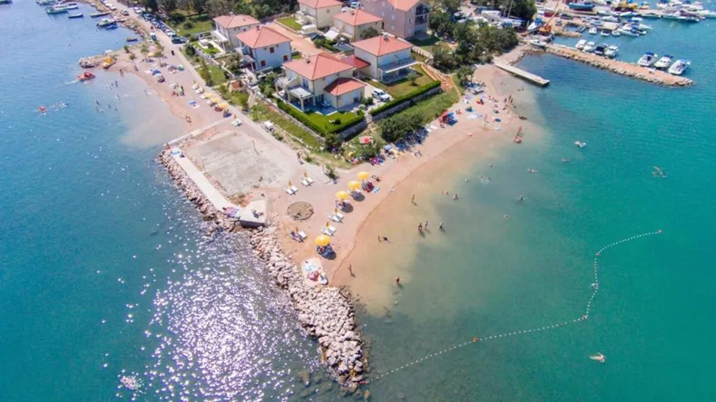 Romantic Villa with Private Pool in Dobrinj