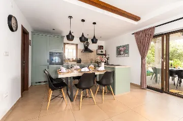 Romantic Villa with Private Pool in Dobrinj