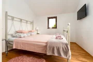 Romantic Villa with Private Pool in Dobrinj