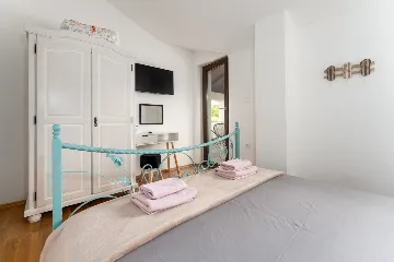 Romantic Villa with Private Pool in Dobrinj