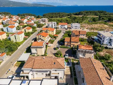 Modern 3-Bedroom Villa in Krk for 8 Guests