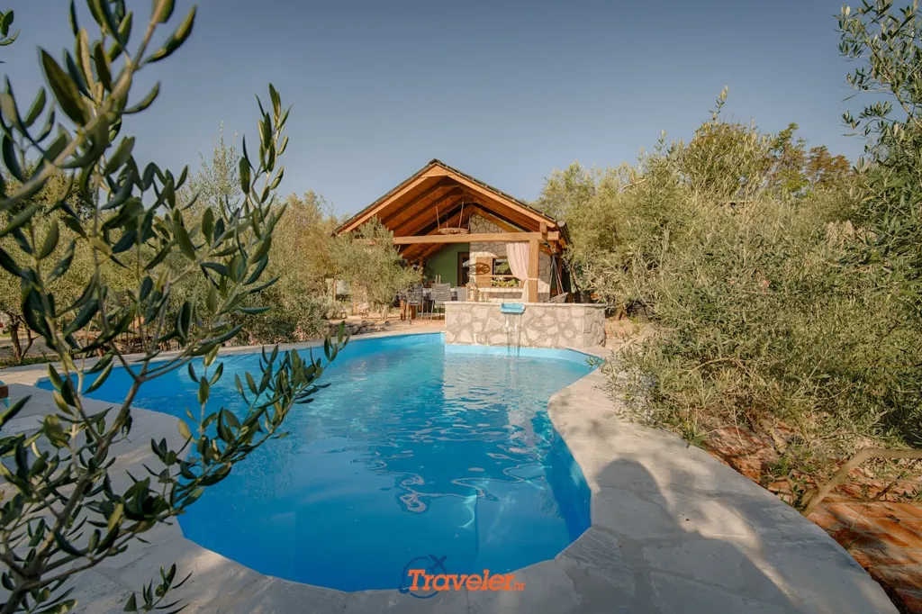 Punat House with Pool, 50 m to the Sea