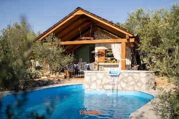 Punat House with Pool, 50 m to the Sea