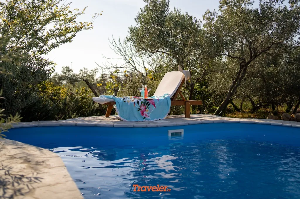 Punat House with Pool, 50 m to the Sea