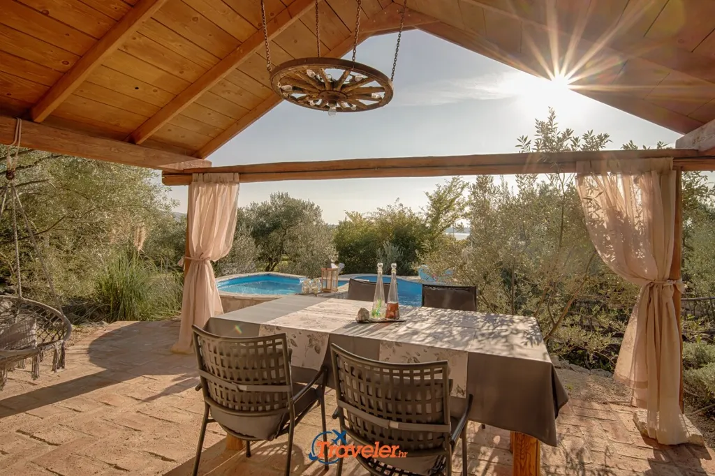 Punat House with Pool, 50 m to the Sea