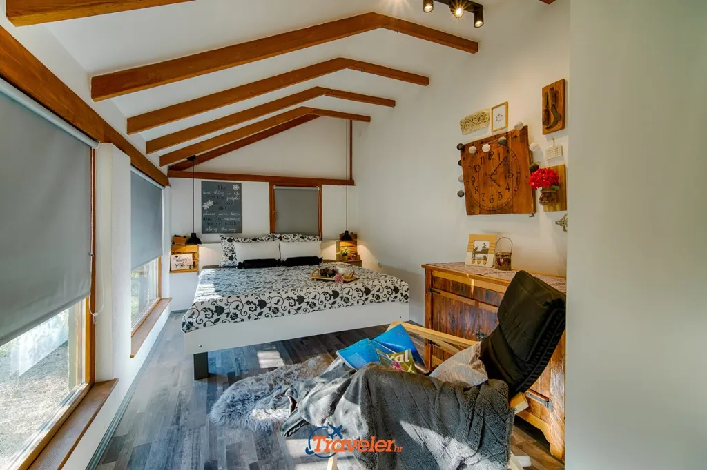 Punat House with Pool, 50 m to the Sea