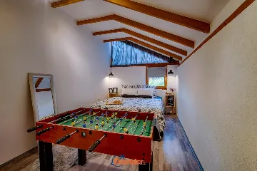 Punat House with Pool, 50 m to the Sea