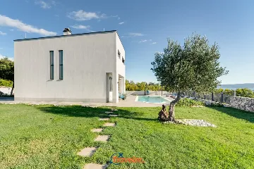 Villa with Pool and Sea View in Crikvenica