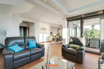 Villa with Pool and Sea View in Crikvenica