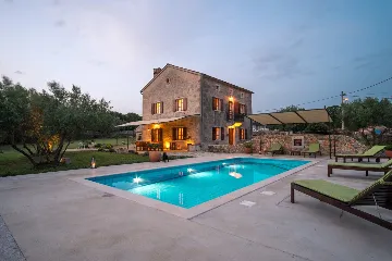 5-Bedroom Villa for 10 in Skrbčići