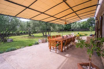 5-Bedroom Villa for 10 in Skrbčići